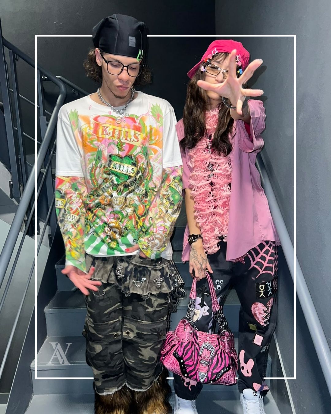Styling Y2K de Arvel Customs con accesorios intervenidos
